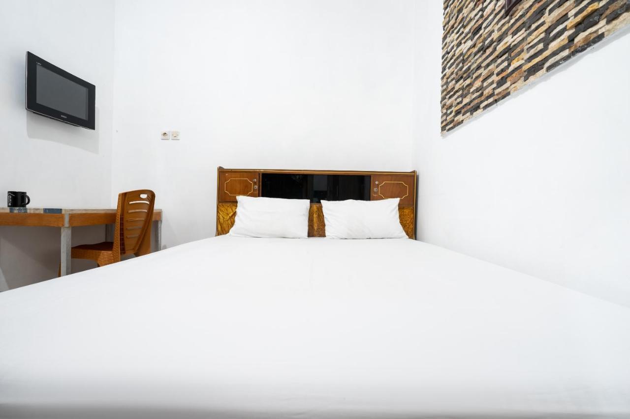 Oyo 2098 Homestay Kk Ngaglik Exterior photo