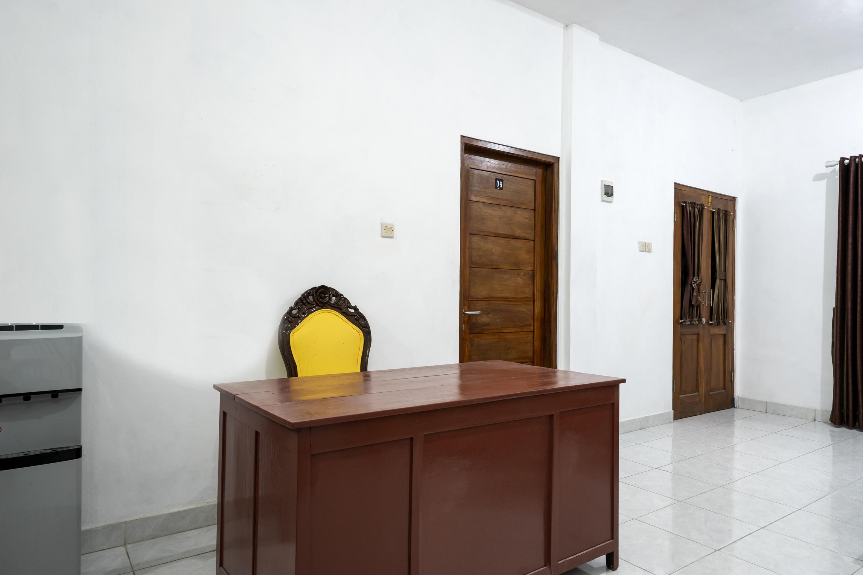 Oyo 2098 Homestay Kk Ngaglik Exterior photo